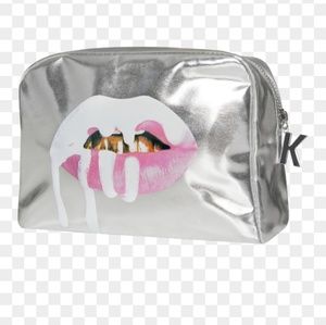 Kylie 2016 Holiday Makeup Bag